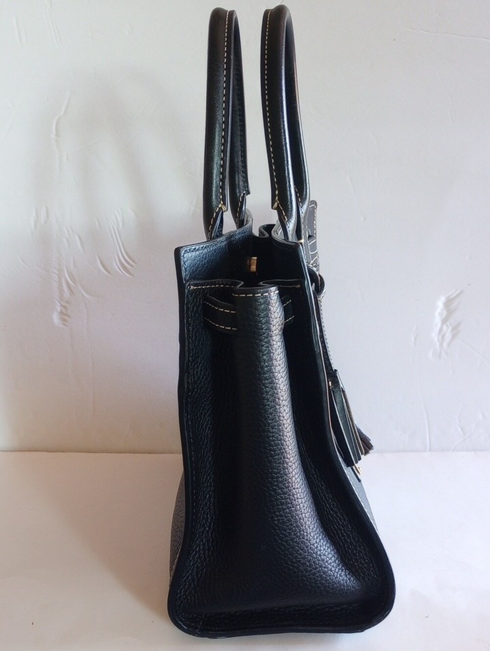 Dooney & Bourke 1975 Black Leather Pebbled Hand Bag - Picture 5 of 8